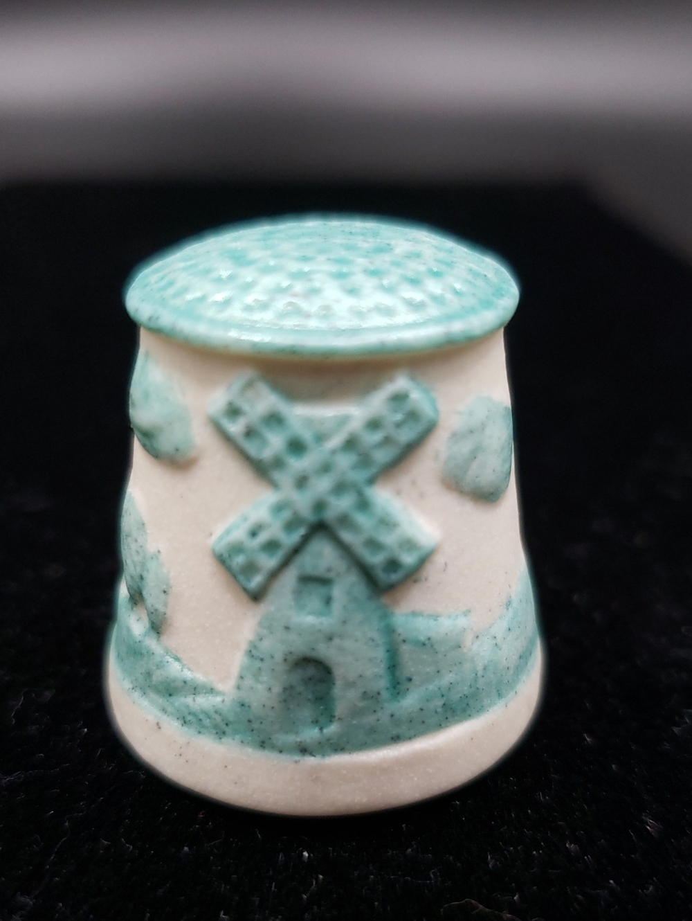 Vintage Bisque Ceramic Windmill Decorative Thimble - Green/Cream